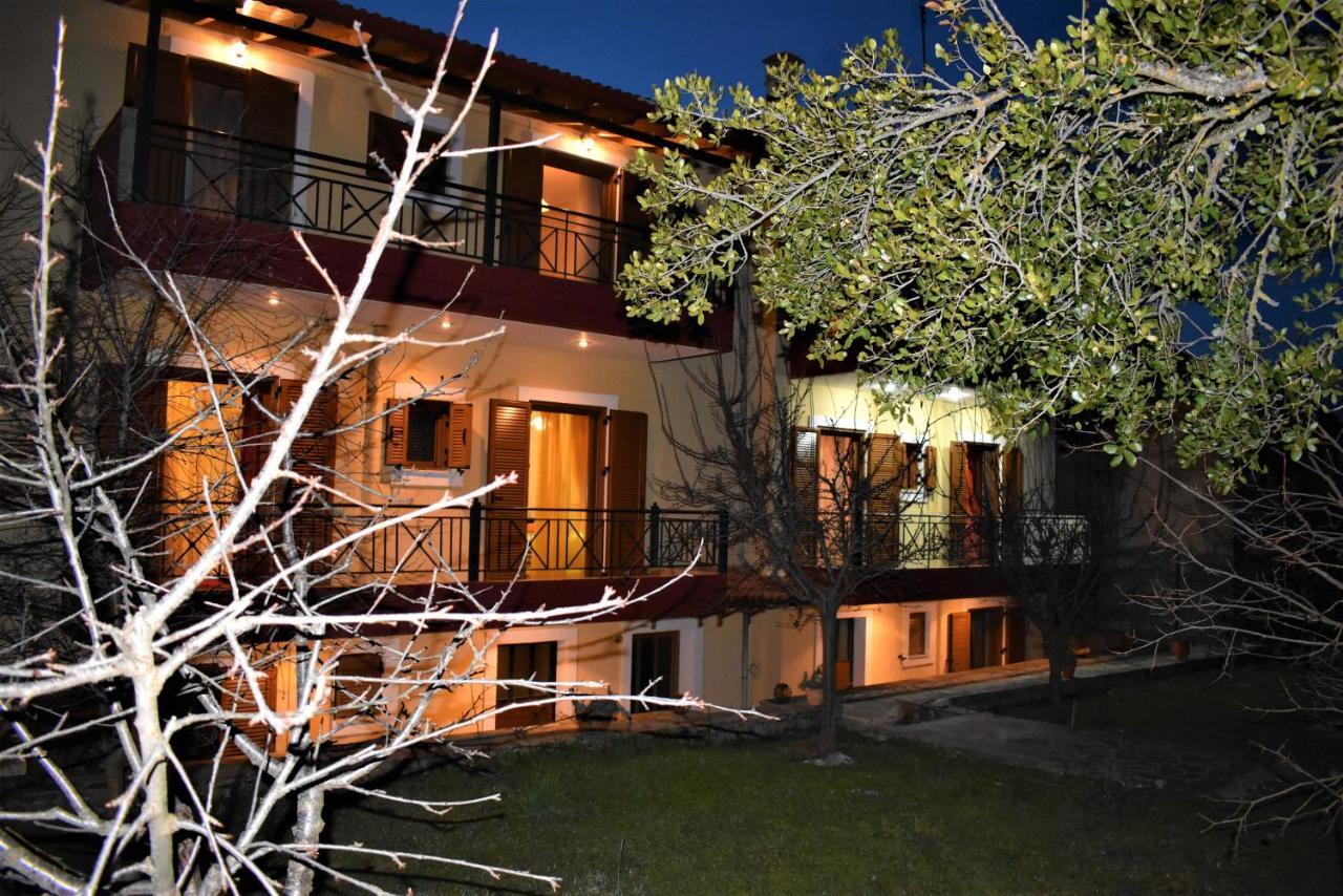 Ferienwohnung Mainades House Vitina Exterior foto